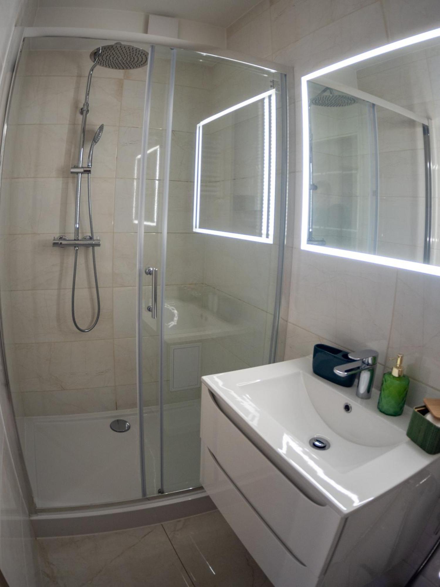 Apartament Classic Comfort Aleja Nmp 8 - Free Parking Čenstochová Exteriér fotografie